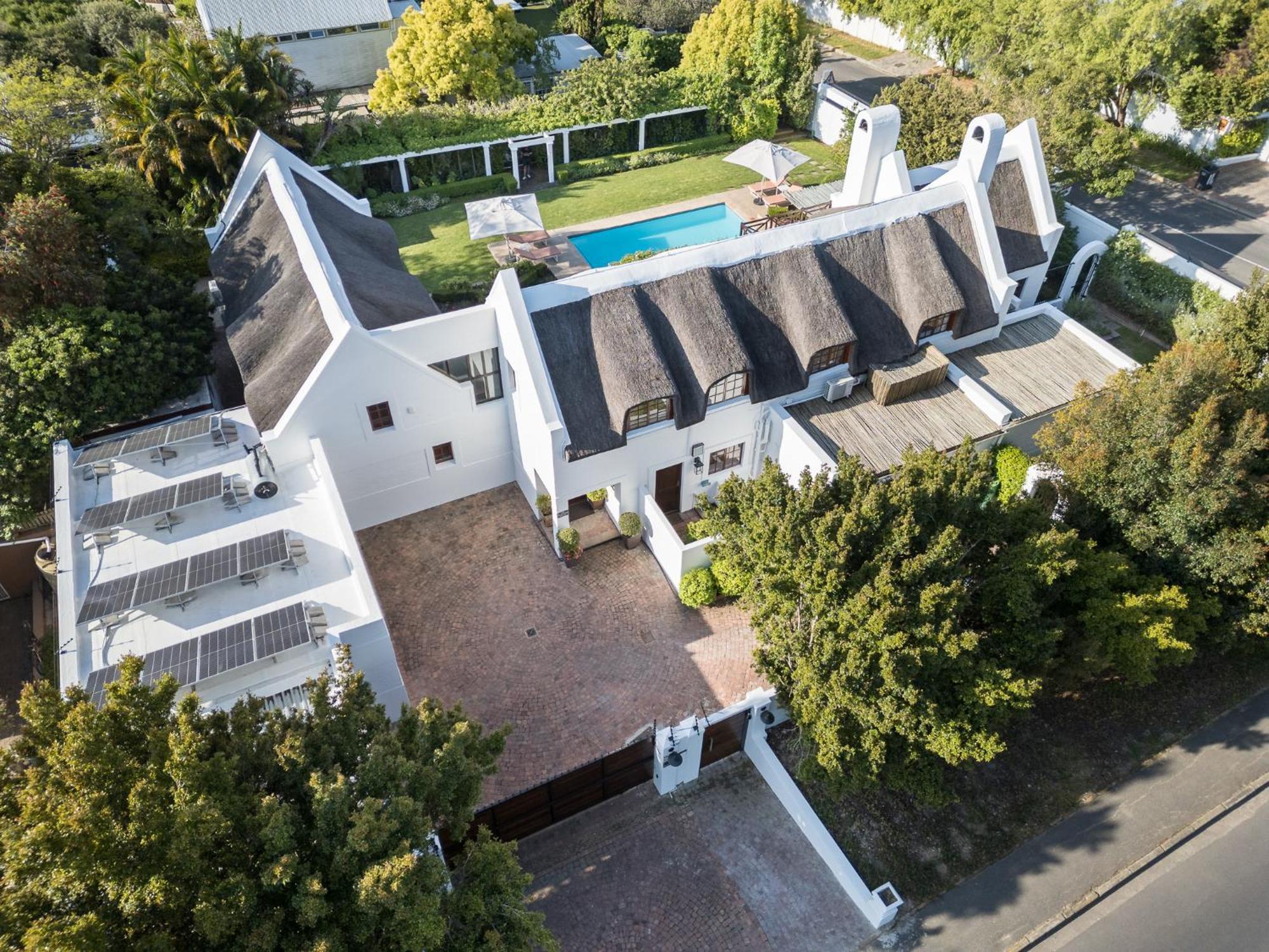 Die Rietdak - Reetdachhaus Mit Vier Schlafzimmern Cape Town Bagian luar foto
