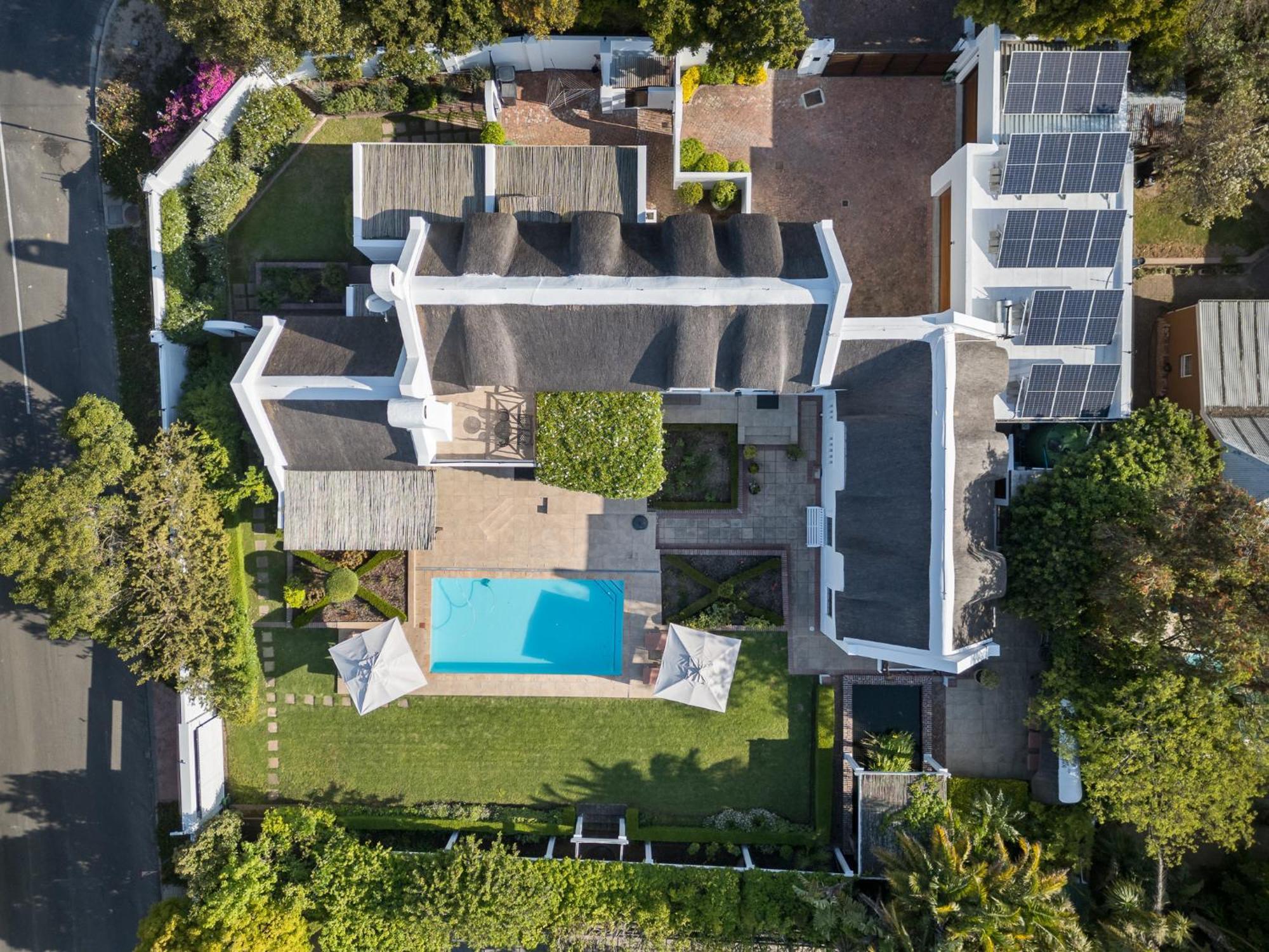 Die Rietdak - Reetdachhaus Mit Vier Schlafzimmern Cape Town Bagian luar foto