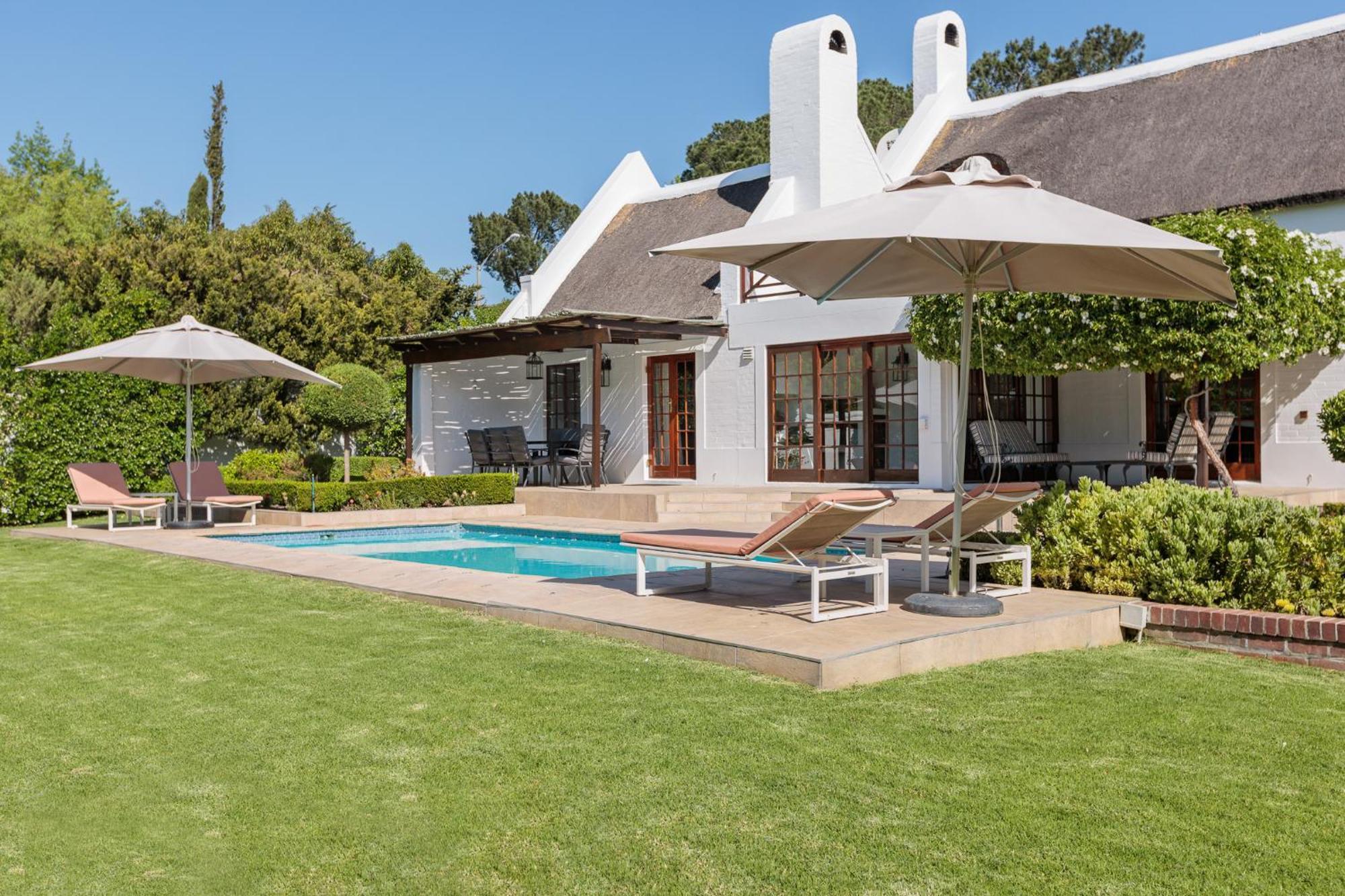 Die Rietdak - Reetdachhaus Mit Vier Schlafzimmern Cape Town Bagian luar foto