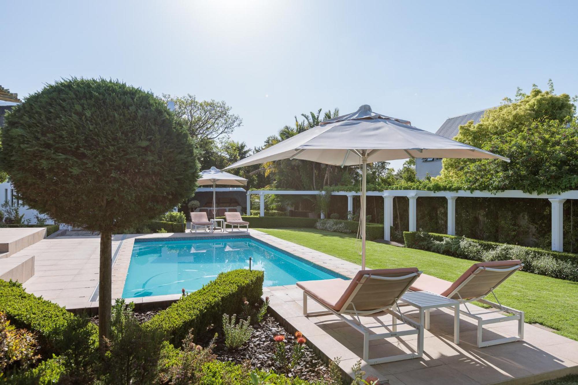 Die Rietdak - Reetdachhaus Mit Vier Schlafzimmern Cape Town Bagian luar foto