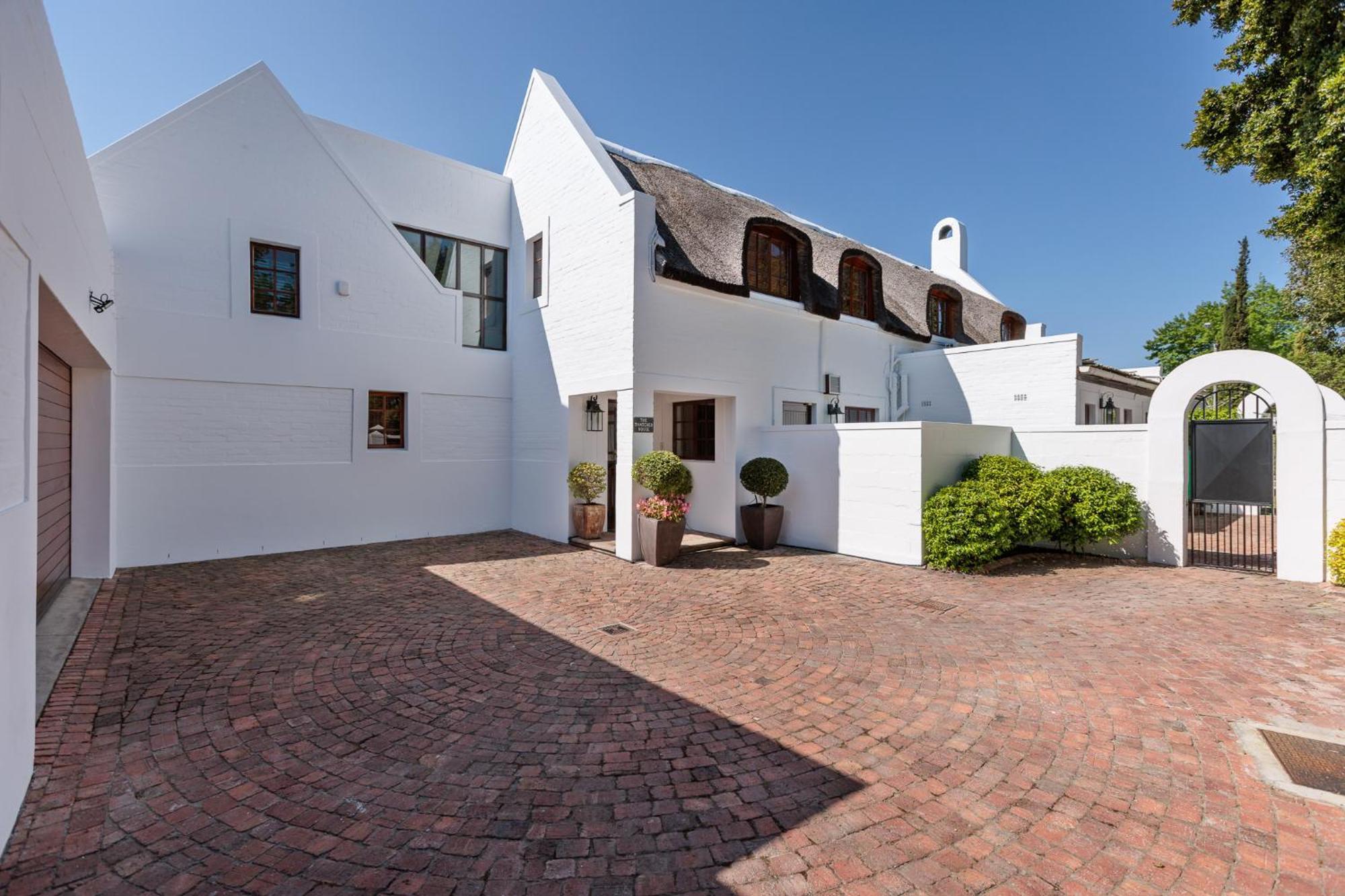 Die Rietdak - Reetdachhaus Mit Vier Schlafzimmern Cape Town Bagian luar foto