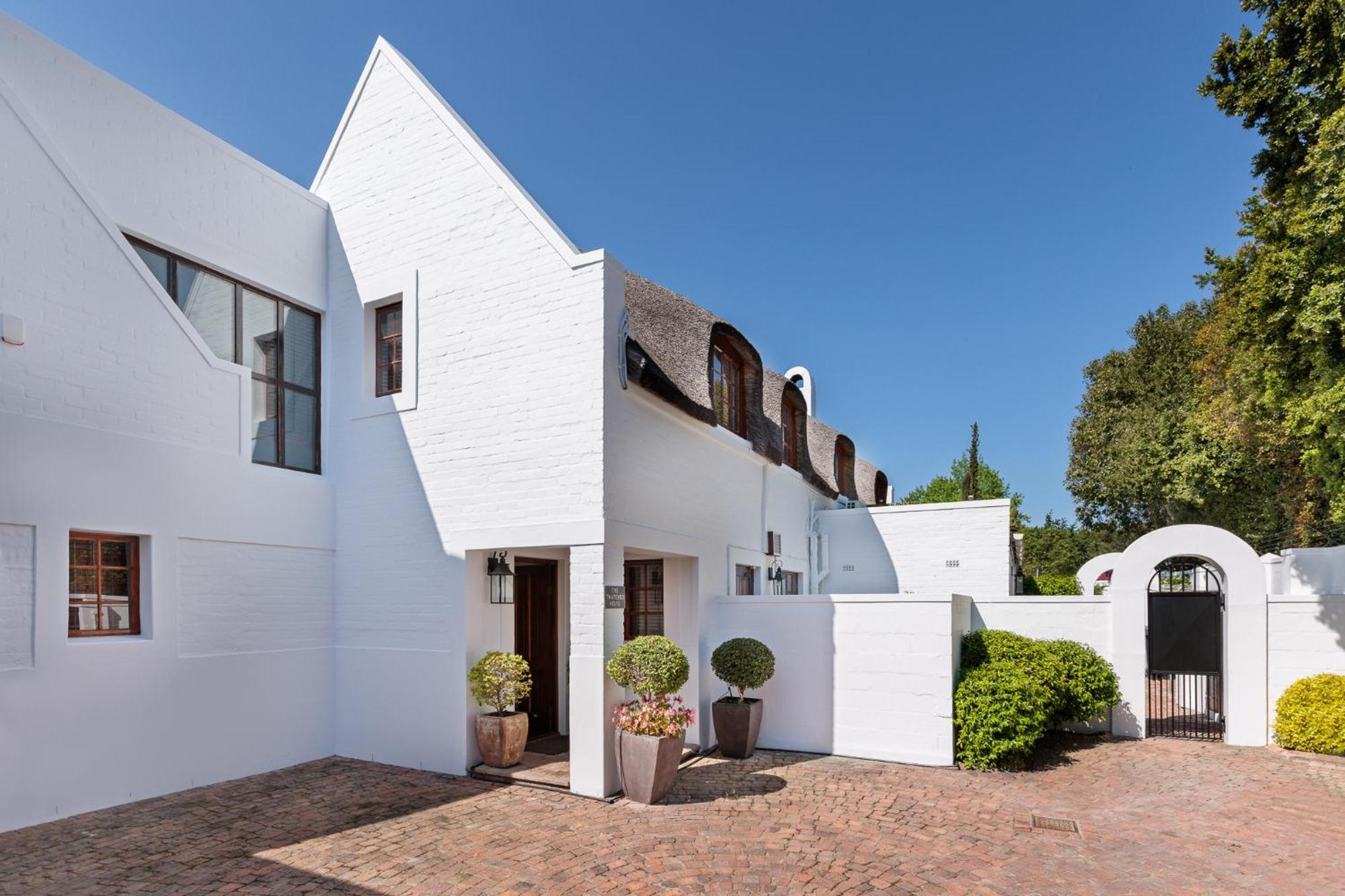 Die Rietdak - Reetdachhaus Mit Vier Schlafzimmern Cape Town Bagian luar foto