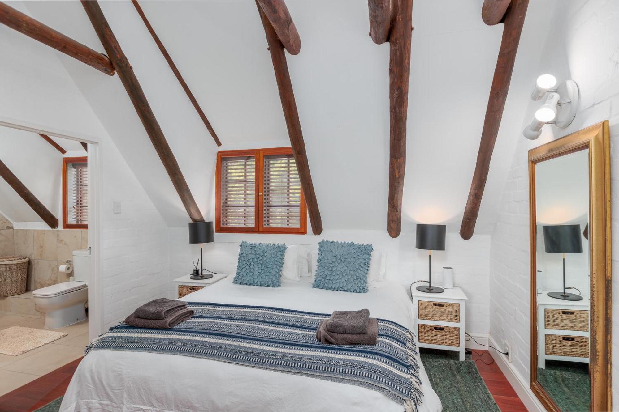 Die Rietdak - Reetdachhaus Mit Vier Schlafzimmern Cape Town Bagian luar foto