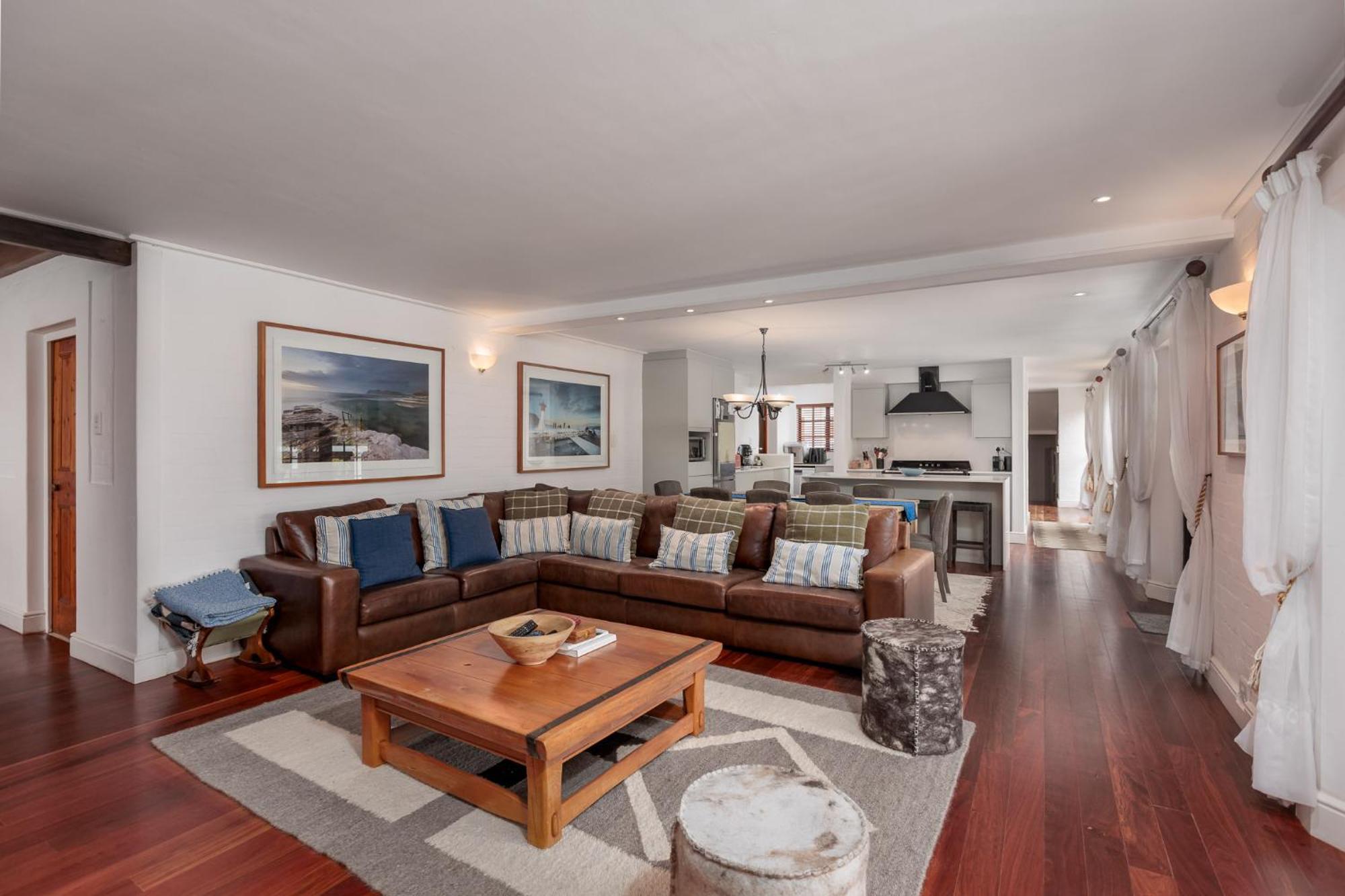 Die Rietdak - Reetdachhaus Mit Vier Schlafzimmern Cape Town Bagian luar foto