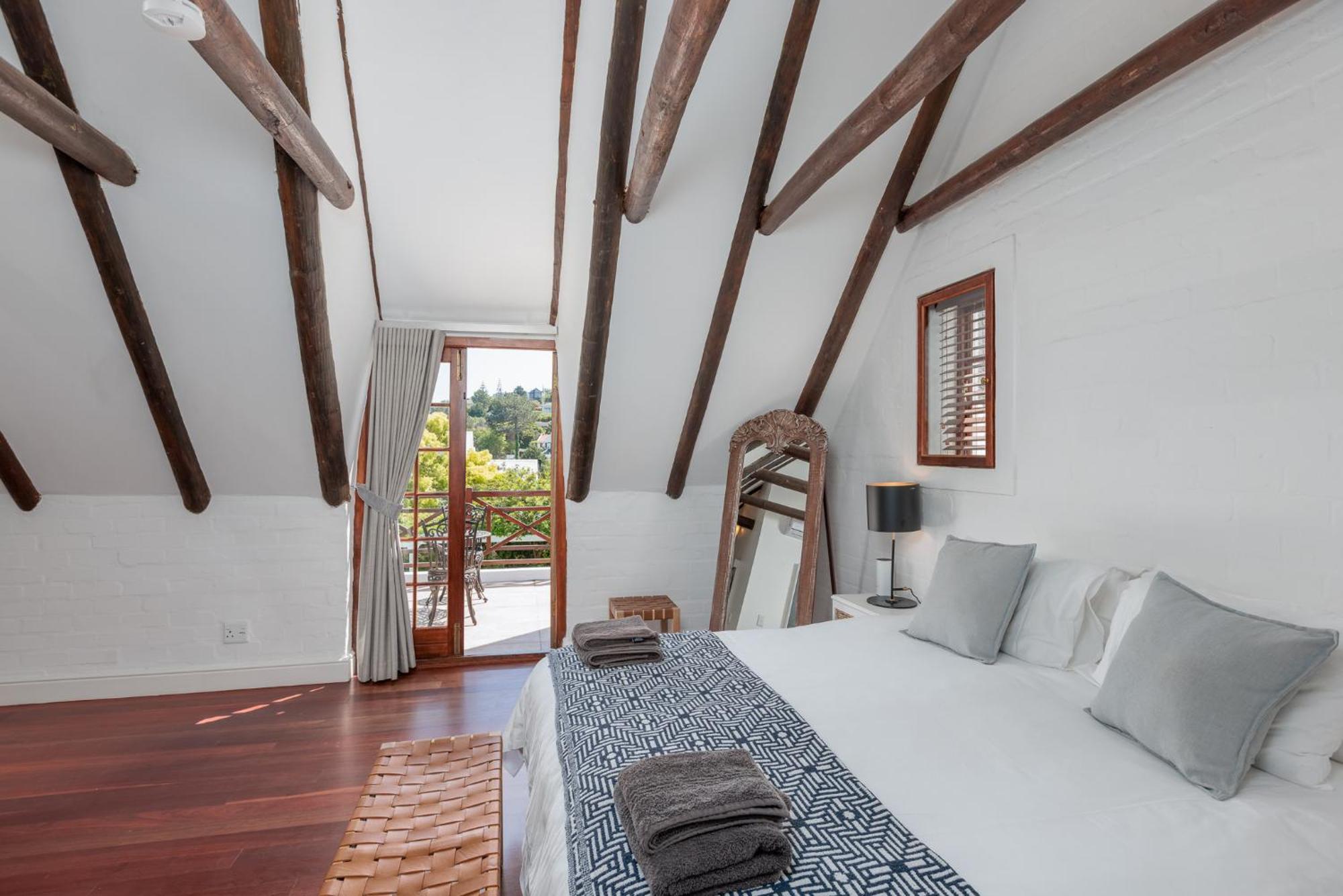 Die Rietdak - Reetdachhaus Mit Vier Schlafzimmern Cape Town Bagian luar foto