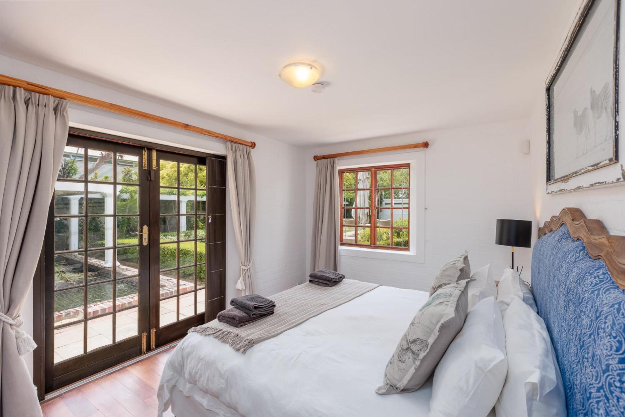 Die Rietdak - Reetdachhaus Mit Vier Schlafzimmern Cape Town Bagian luar foto