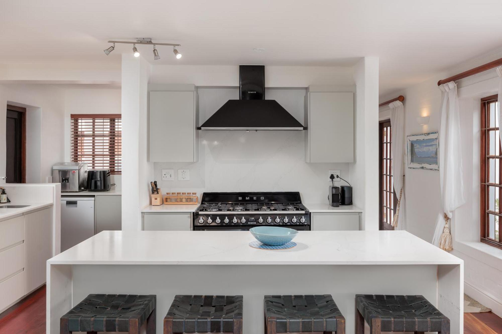 Die Rietdak - Reetdachhaus Mit Vier Schlafzimmern Cape Town Bagian luar foto